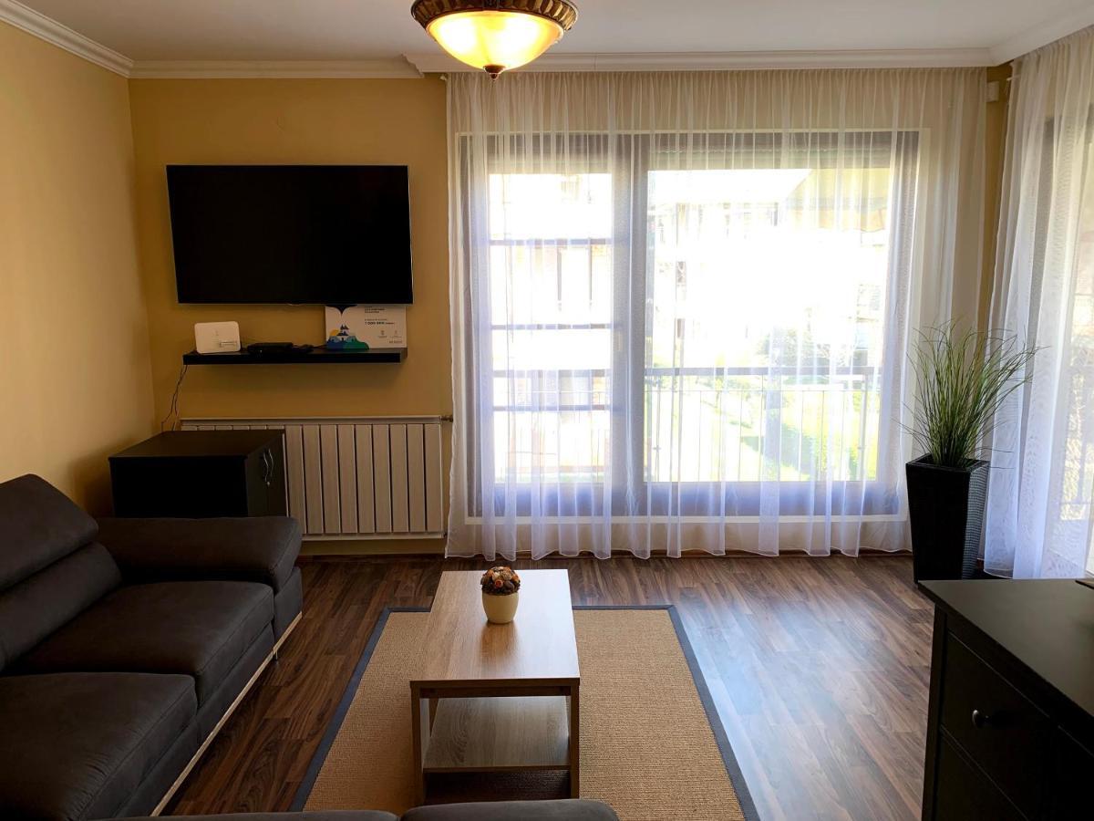 Lakeside Luxury Apartment Zamárdi エクステリア 写真
