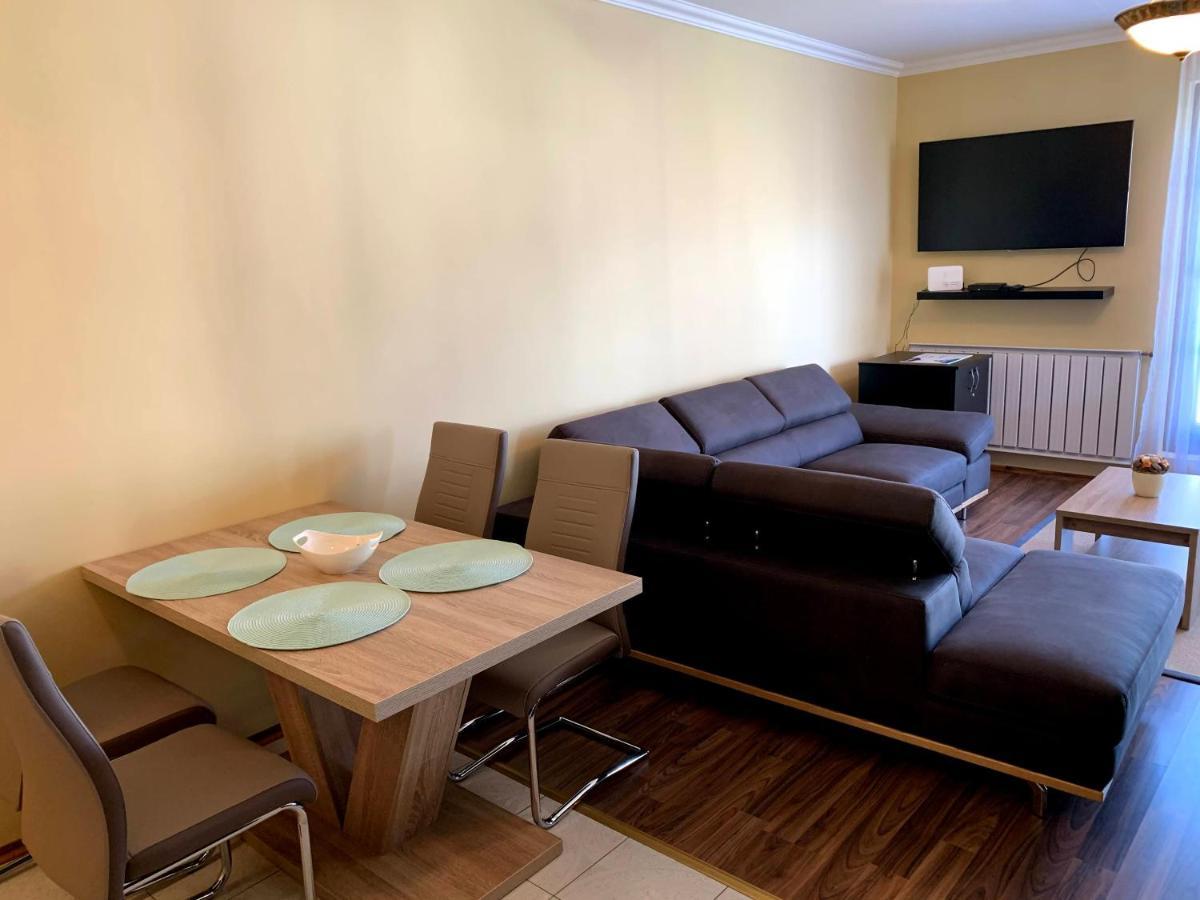 Lakeside Luxury Apartment Zamárdi エクステリア 写真