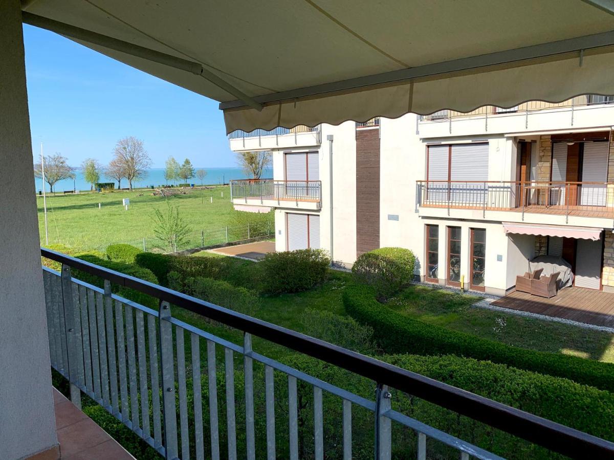 Lakeside Luxury Apartment Zamárdi エクステリア 写真