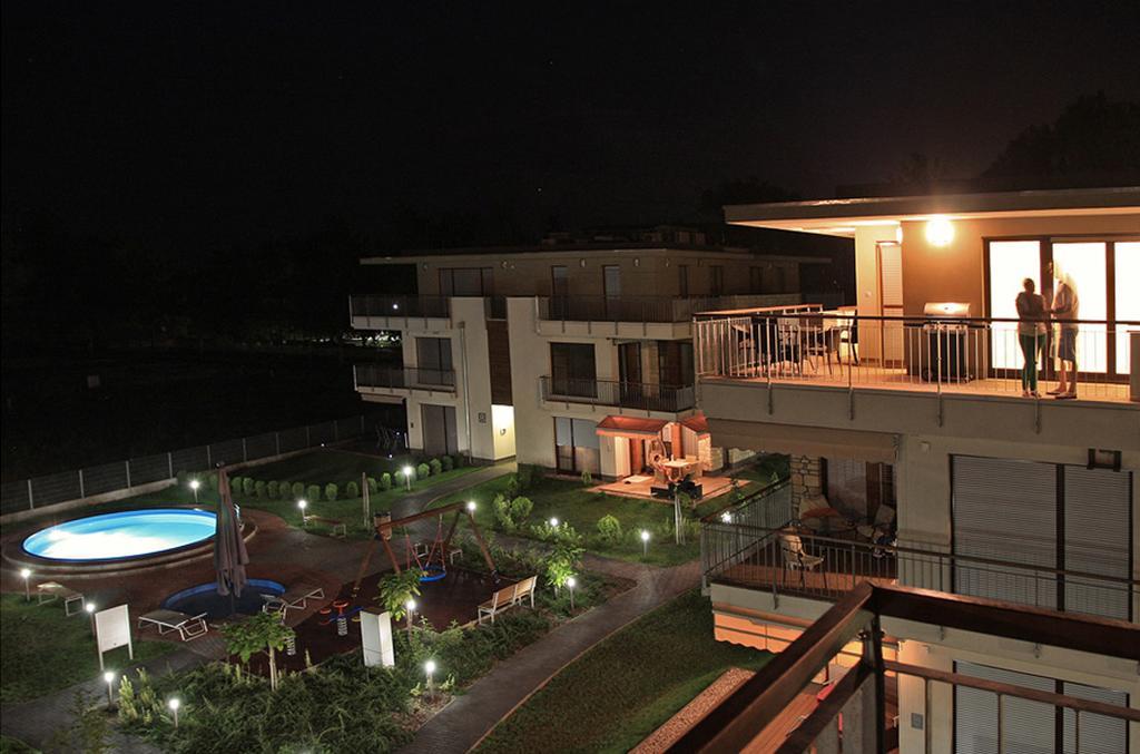 Lakeside Luxury Apartment Zamárdi エクステリア 写真