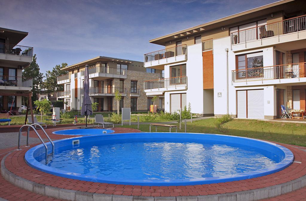 Lakeside Luxury Apartment Zamárdi エクステリア 写真